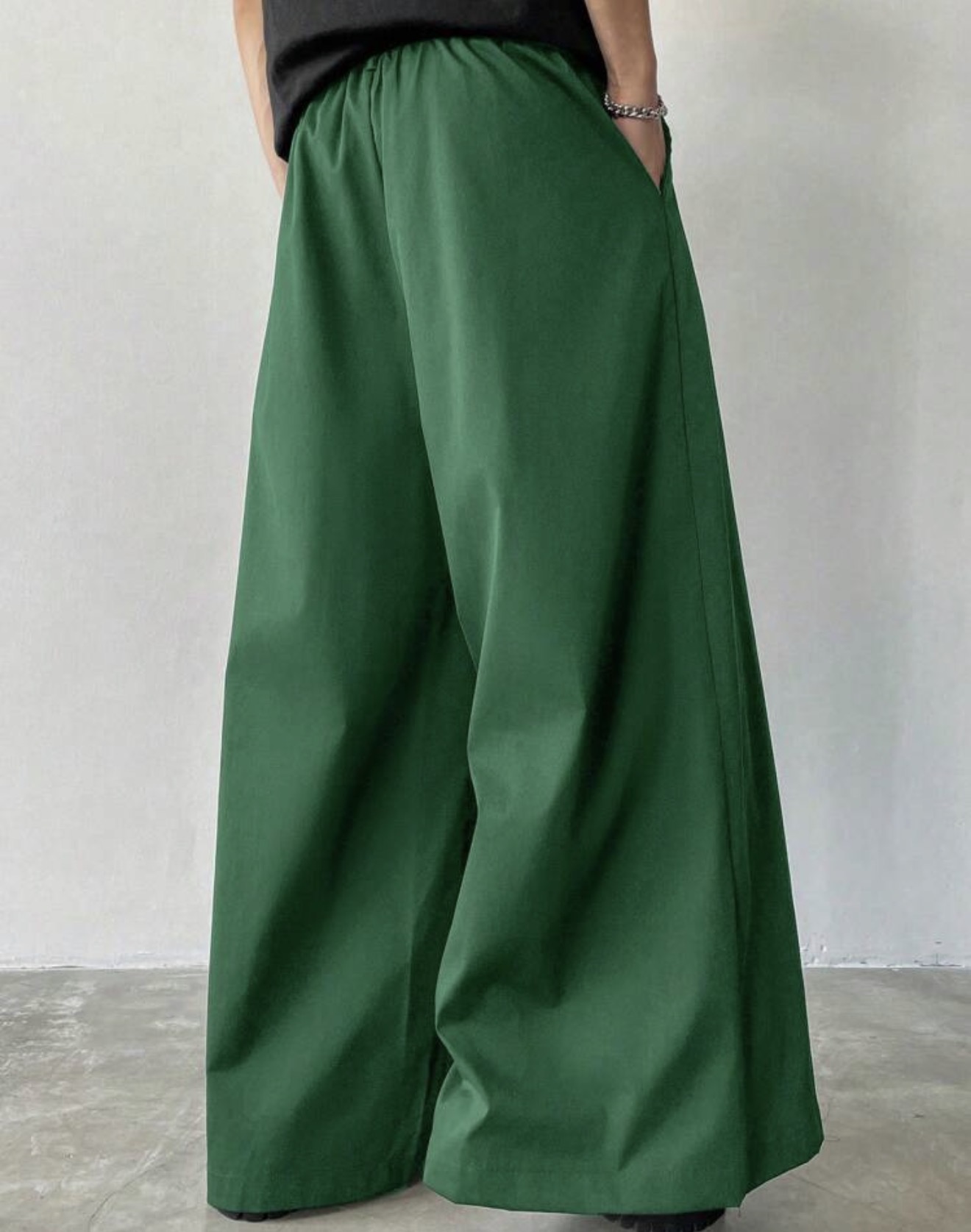 Oversized Baggy Pants · Green — Back